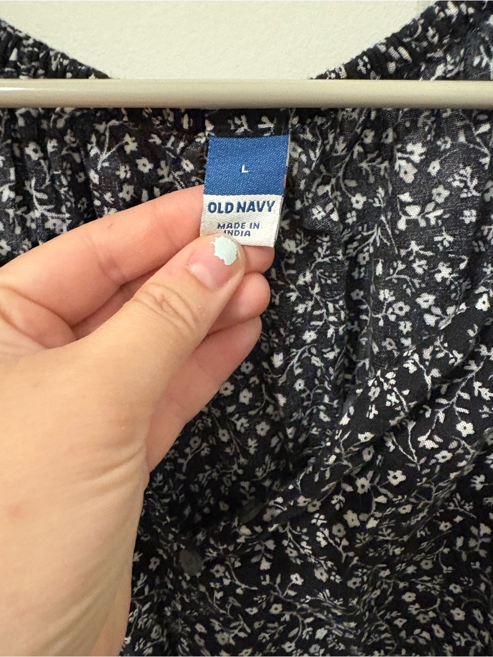 Old Navy Black Floral V-Neck Peasant Blouse - Picture 2 of 2